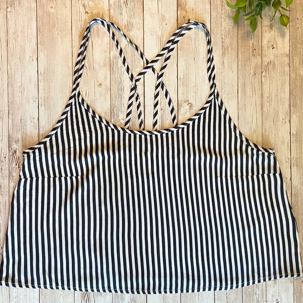 H&M black and white stripe crop tank top